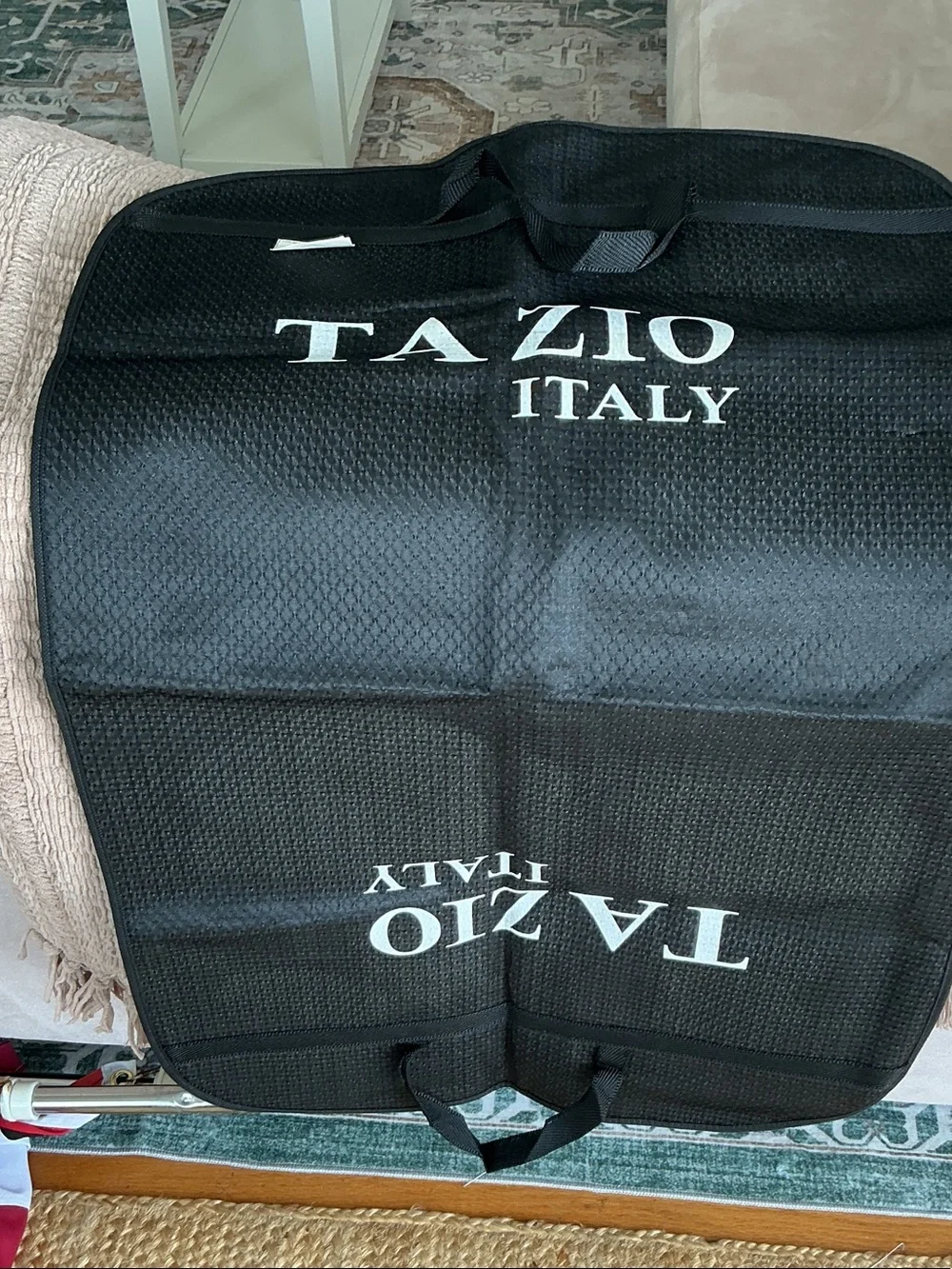 Black Men's Garment Bag - Travel and Suit Carrier by taxis Italy